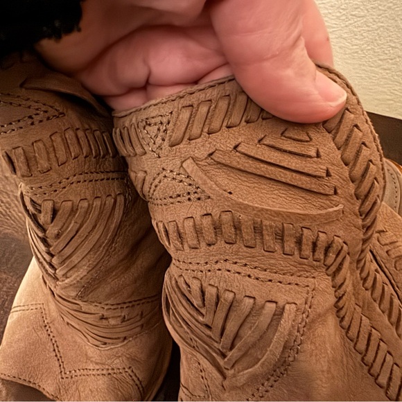 Vince Camuto Boho Leather Cutout Booties Open Toe Heeled Size 9 - Picture 9 of 10